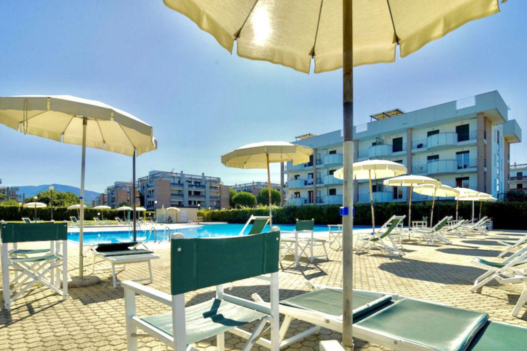 Sport & Beauty 4, Le Residenze Di Santa Costanza, Livorno