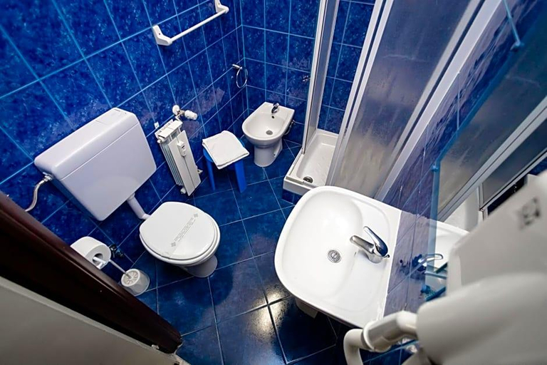 Bathroom 5, Mini Hotel, Genova