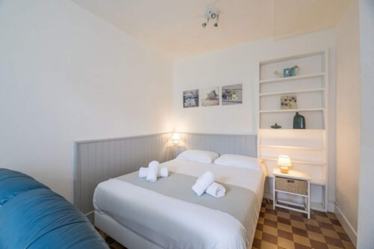 Bedroom 4, Appart Hotel Bellevue, Pyrénées-Atlantiques