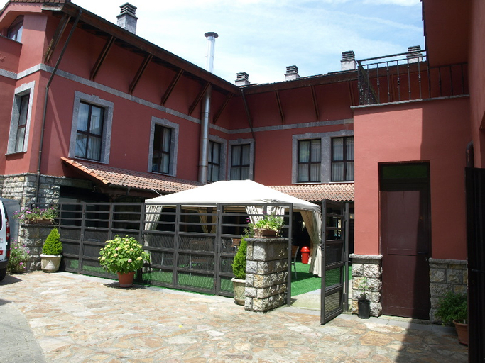 Exterior & Views 1, Hotel Peña Santa, Asturias