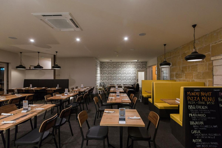 Food & Drinks 5, The Cally Hotel, Warrnambool