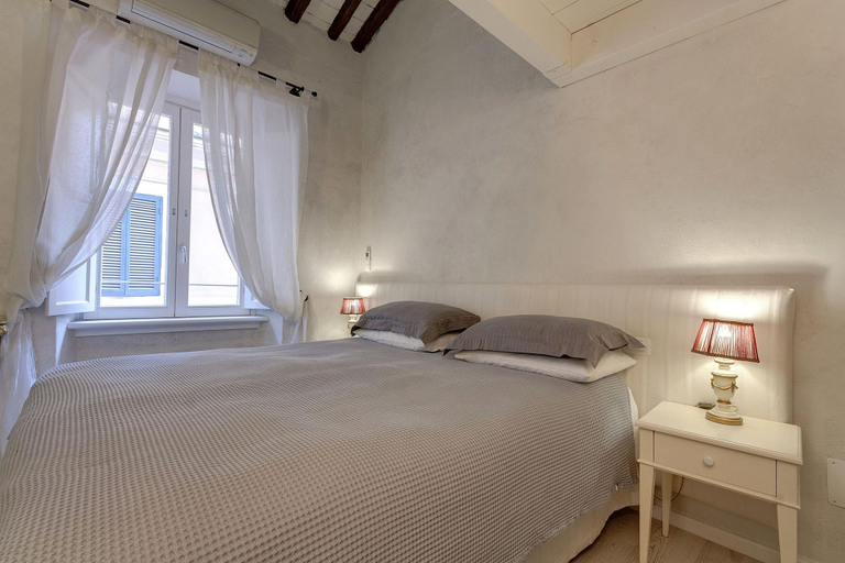 Room 5, Lm Suite Spagna, Rome