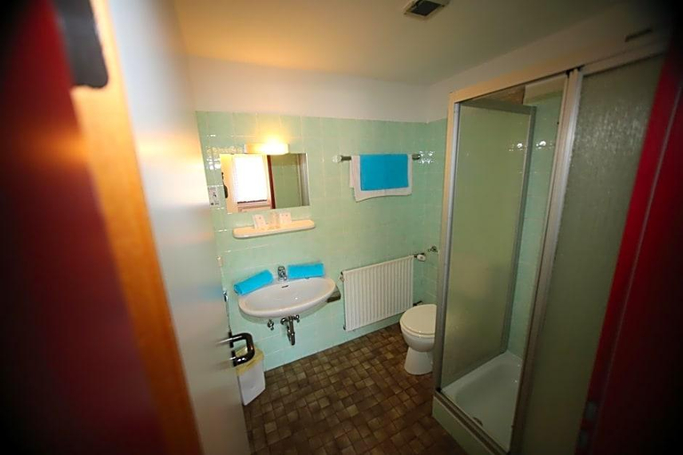 Bathroom, Bechtel Burbach, Siegen-Wittgenstein