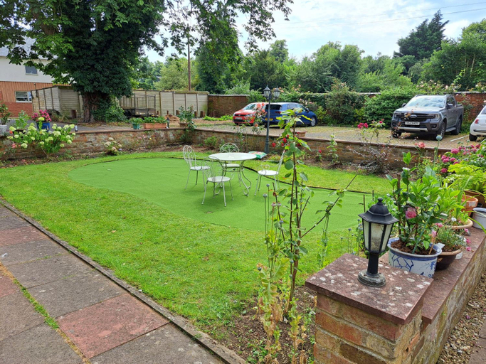 General view 5, Diamond House Hotel, Warwickshire