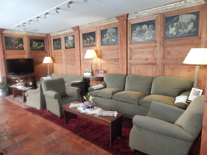 Public Area 2, Hotel De La Font, Girona