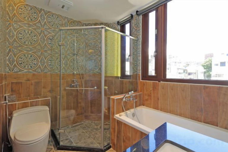 Bathroom 4, Nottingham Ocean Castle B&B, Hualien