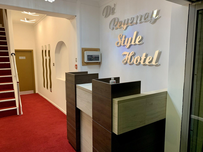 Public Area 2, De Regency Style Hotel, Worcestershire