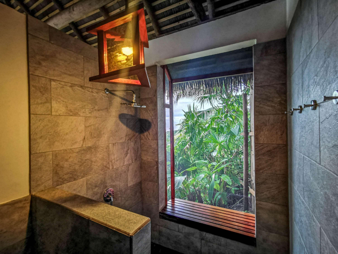 Bathroom 4, Lapa Rios Lodge, Golfito