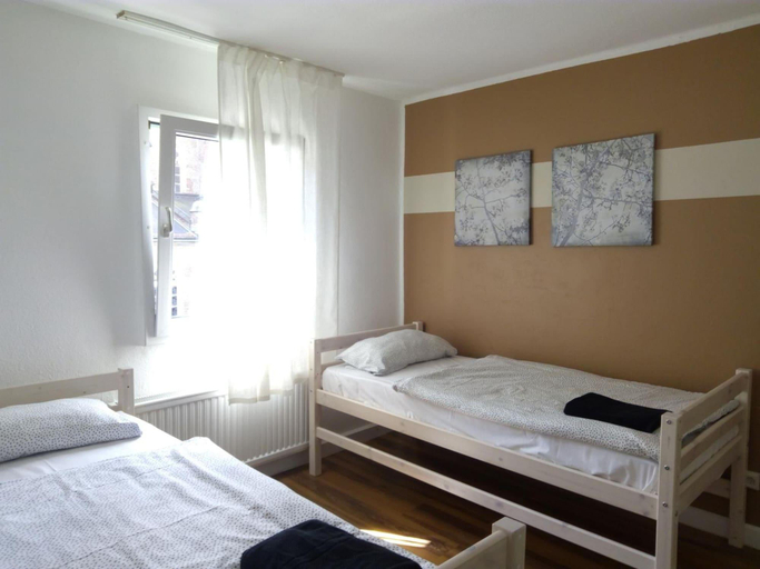 Bedroom 3, Hostel 45, Bonn