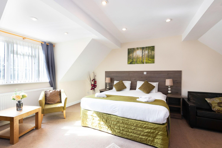 General view 5, The Limes Country Lodge, Warwickshire