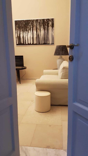 Room 3, Mammadada, Bari