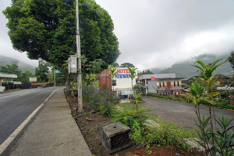 General view 3, Capital O 90071 Paralayang View, Malang