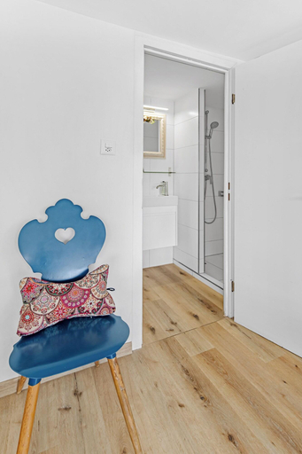 Bedroom 2, HouseofHarmony, Meilen