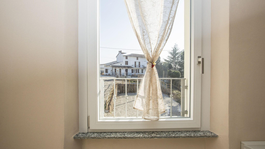 Room 5, 700Enolocanda, Pavia