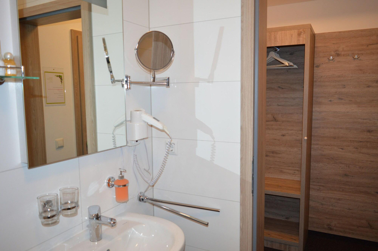 Room 4, Pension zur Traube, Rhein-Erft-Kreis