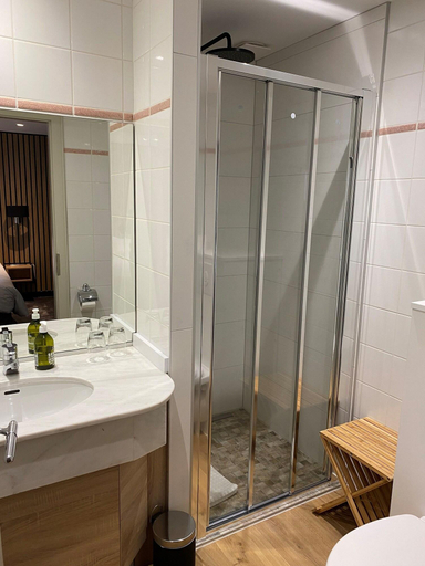 Bathroom 4, La Couronne by K, Bas-Rhin