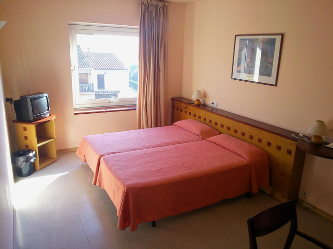 Bedroom 3, Hotel Montmelo, Barcelona