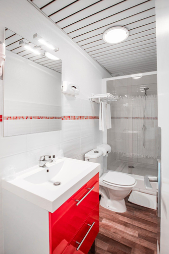 Bathroom, Hôtel Belle Vue, Charente-Maritime