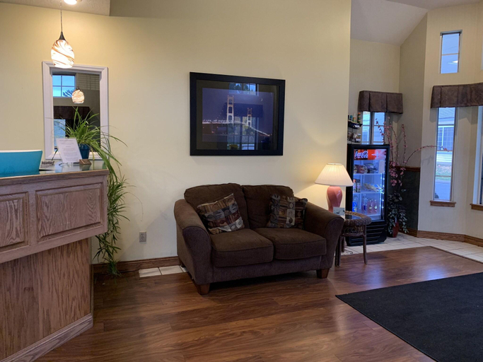 Public Area 3, Thunderbird Inn Of Mackinaw City, Cheboygan