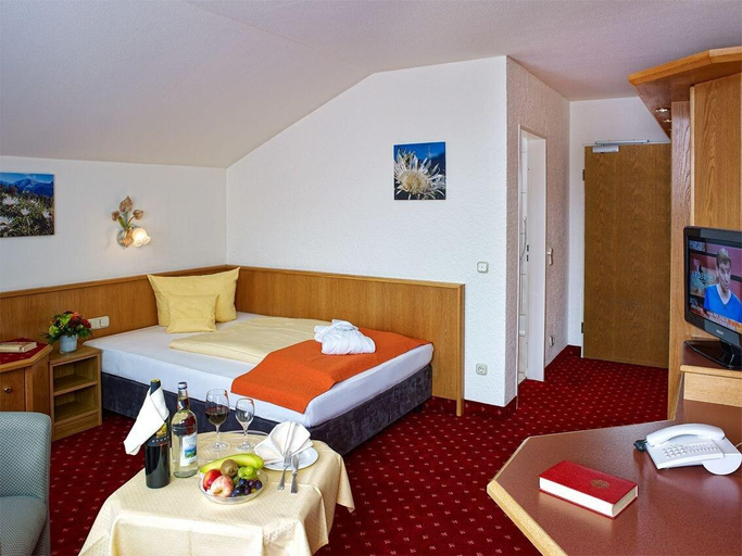 Bedroom 3, Hotel Tyrol, Oberallgäu