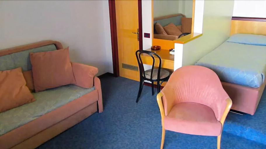 Bedroom 2, Hotel Fiorella, Ancona