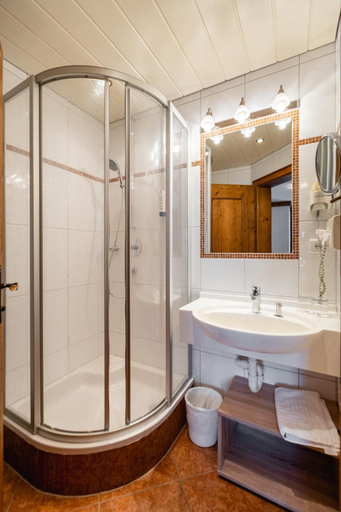 Bathroom 4, Hexenalm, Kufstein