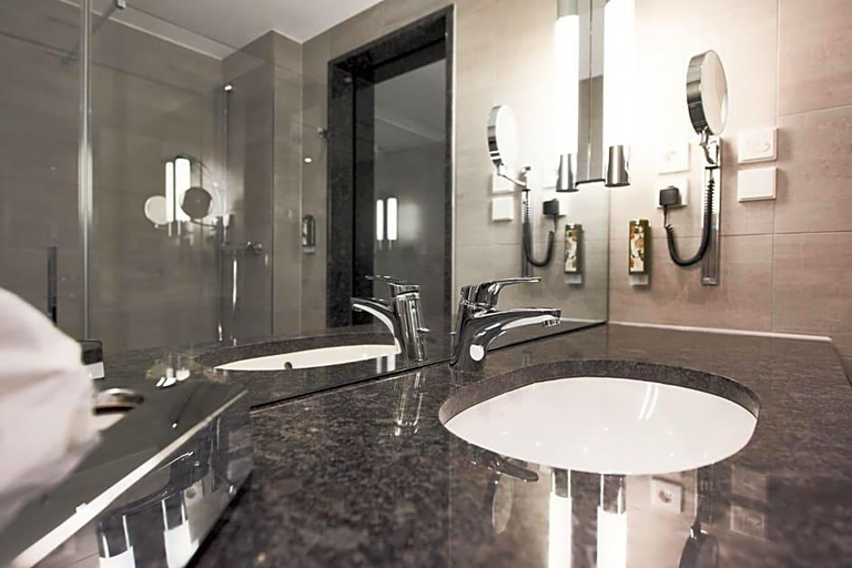 Bathroom, Linde, Zollernalbkreis