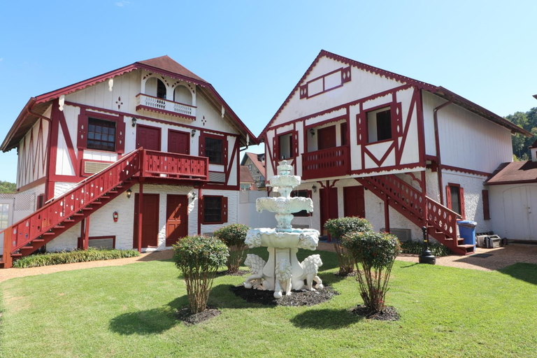 Exterior & Views 2, Helen Alpine Village Inn, White