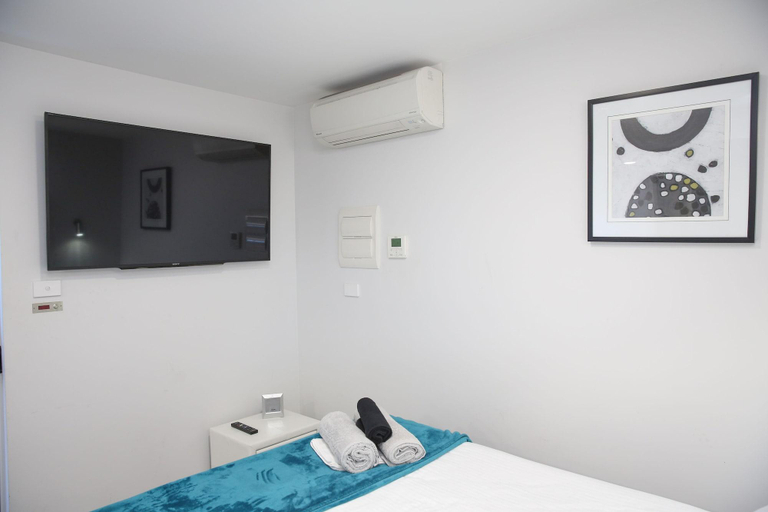 Room 4, The Mark Studios, Newcastle - Throsby