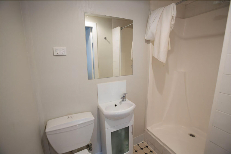 Bathroom 4, The Bundanoon Guest House, Wingecarribee