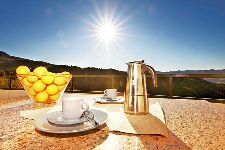 Food & Drinks 5, Casas Rurales Los Algarrobales, Málaga