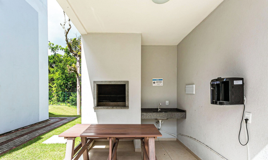 Outdoor dining, Apt in Condo w/ Pool in Canasvieiras Rpc0101, Florianopolis
