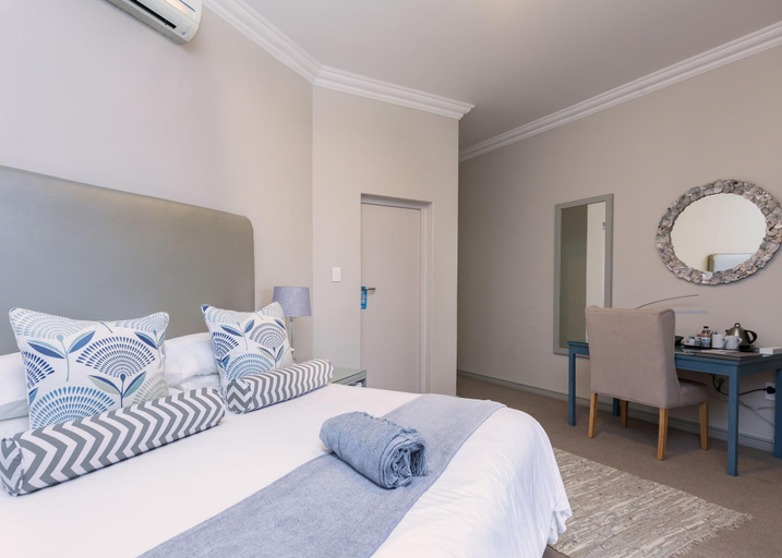Room 4, The Sir David Boutique Guest House, City of Cape Town