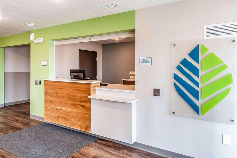 Public Area, WoodSpring Suites Indianapolis Zionsville, Boone