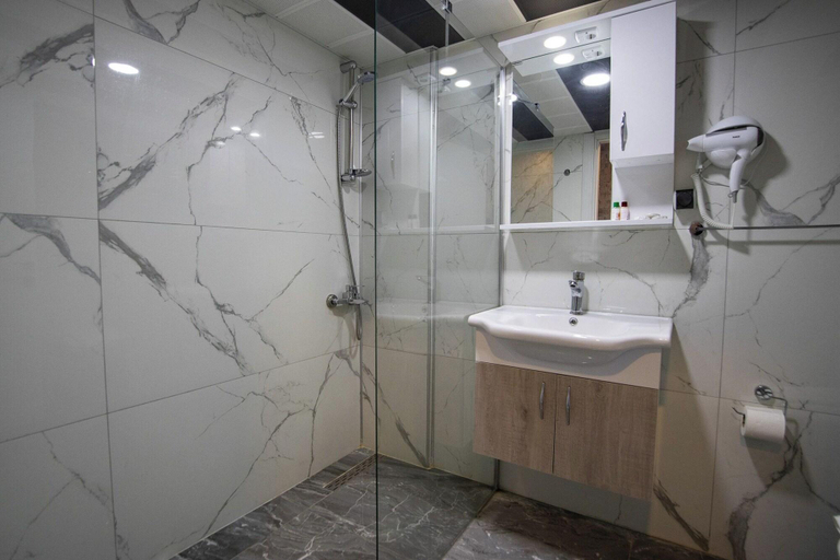 Bathroom 5, Emilia Hotel, Marmaris