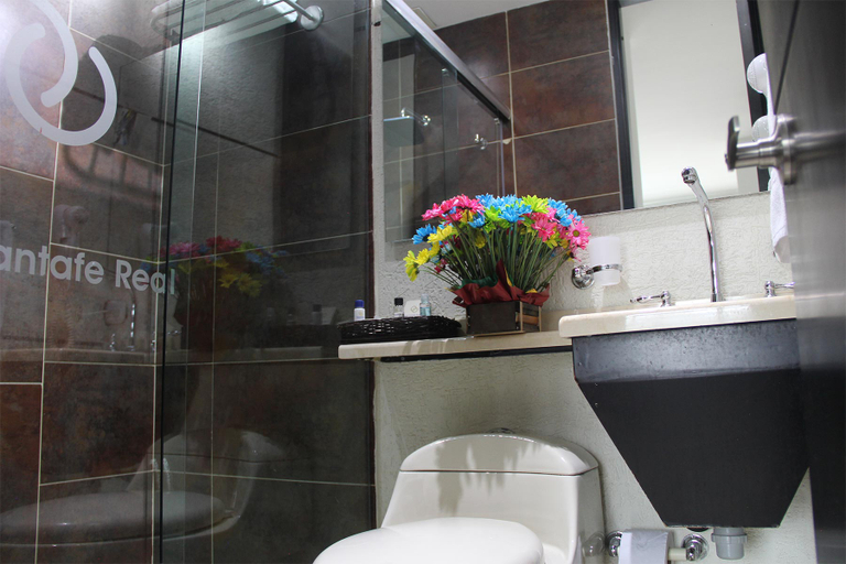 Bathroom 3, Santafe Real, Santafé de Bogotá