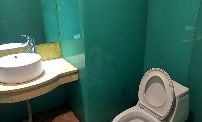 Bathroom 4, Haixing Business Hotel, Zhongshan