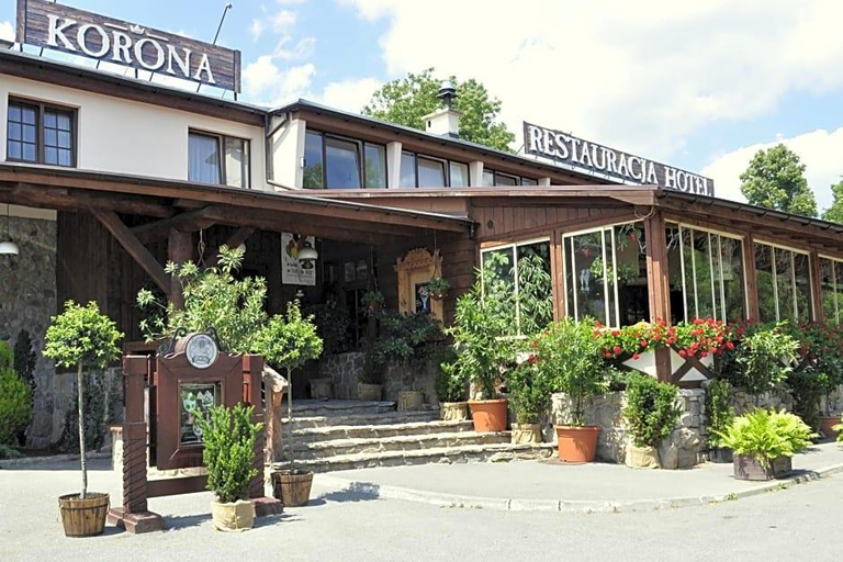 Exterior & Views 2, Korona, Kłodzko