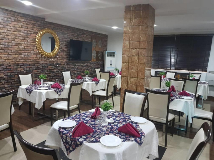 Food & Drinks, Crystal House International Hotel, IlorinWe