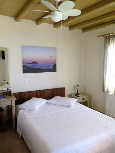 Bedroom 2, Kaminaki Amorgos Studios & Apartments, South Aegean