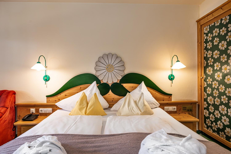 Bedroom 3, Mitterwirt Wellnesshotel, Zell am See