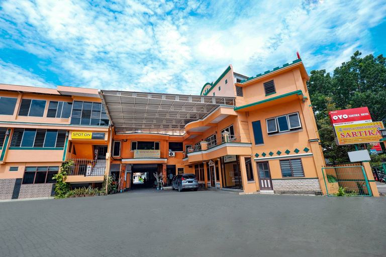 General view 5, Super OYO 2855 Sartika Hotel Pati, Pati