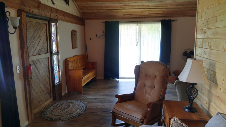 Room 4, Wolfwood Guest Ranch, Thompson-Nicola