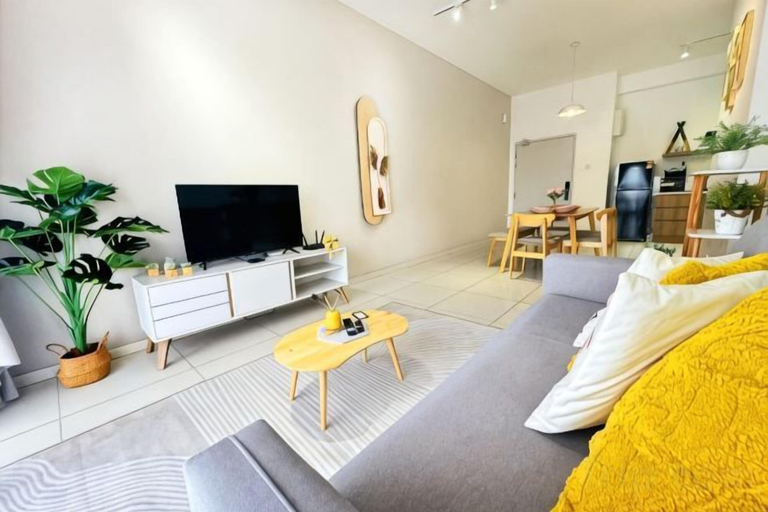 Living area 5, Decozy9.0 Ipoh Town Condo(12pax), Kinta