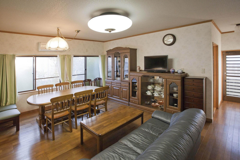 Bedroom 4, Dormitory Sandanya Guesthouse, Shirahama