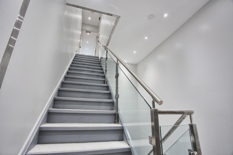 Public Area 3, Toronto Rooms and Suites, Toronto