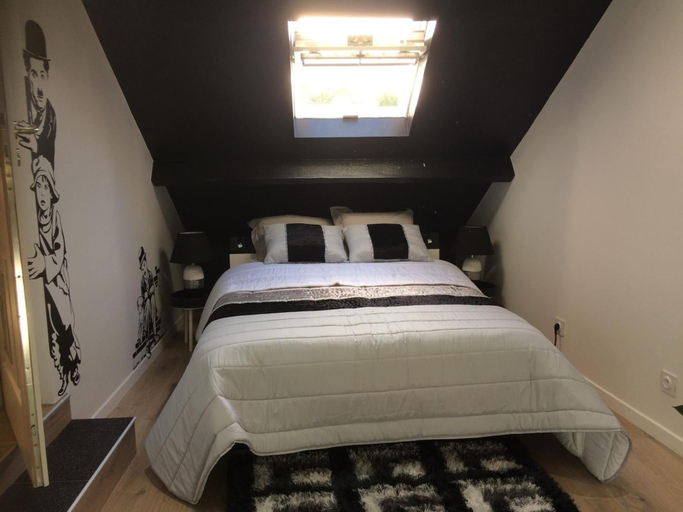 Bedroom 4, Chambres d'hôtes Au Lévrier de Chessy, Seine-et-Marne