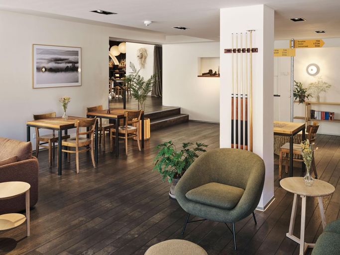 Public Area 3, Hotel Murten, Lac