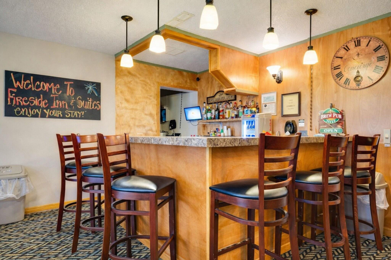 Food & Drinks 4, Fireside Inn & Suites, Ramsey
