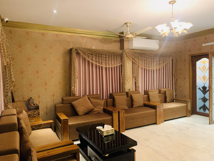Public Area 3, Heaven Inn, Dhaka